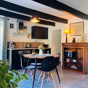 Charmante Petite Maison Rénovée , Quistinic France